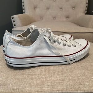 Mens white converse allstar shoes size 9